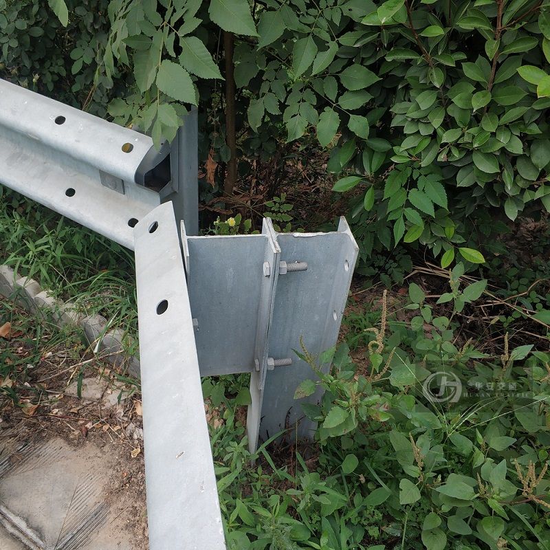 H steel highway guardrail crash barrier post